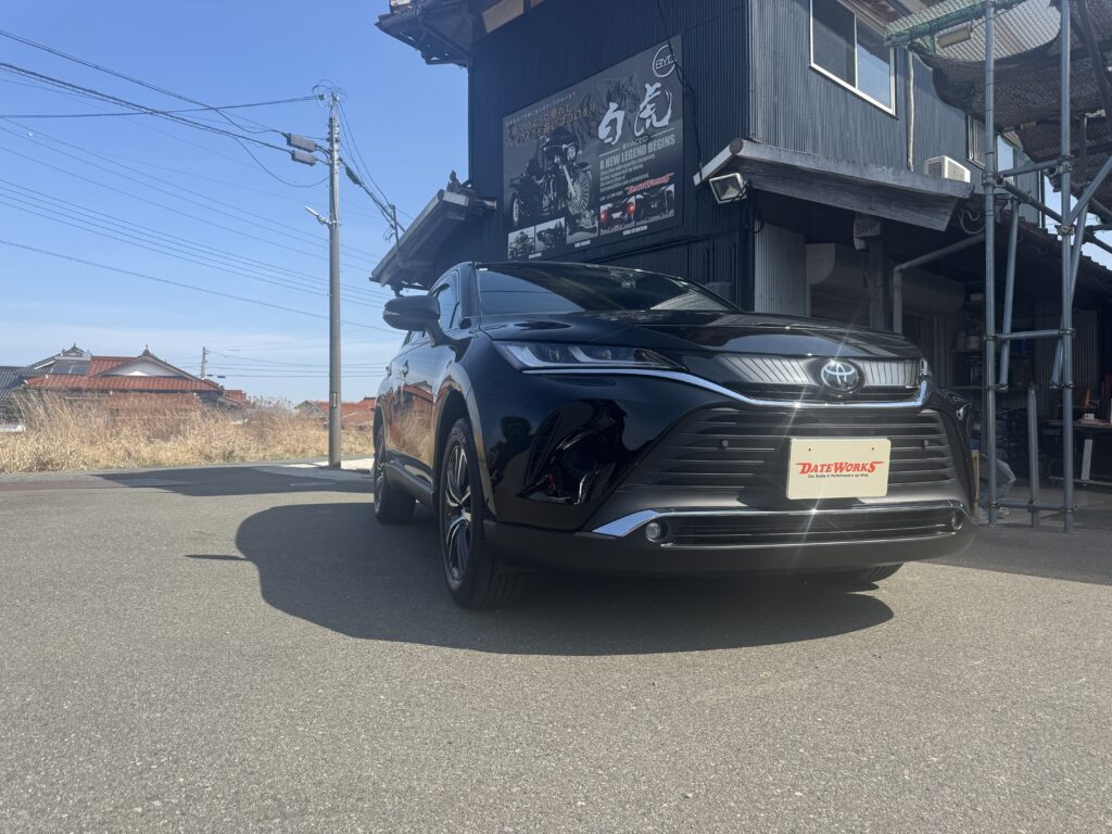 【ご納車レポート】新型ハリアーを新古車でご納車！セキュリティもコーティングも万全に！ イメージ