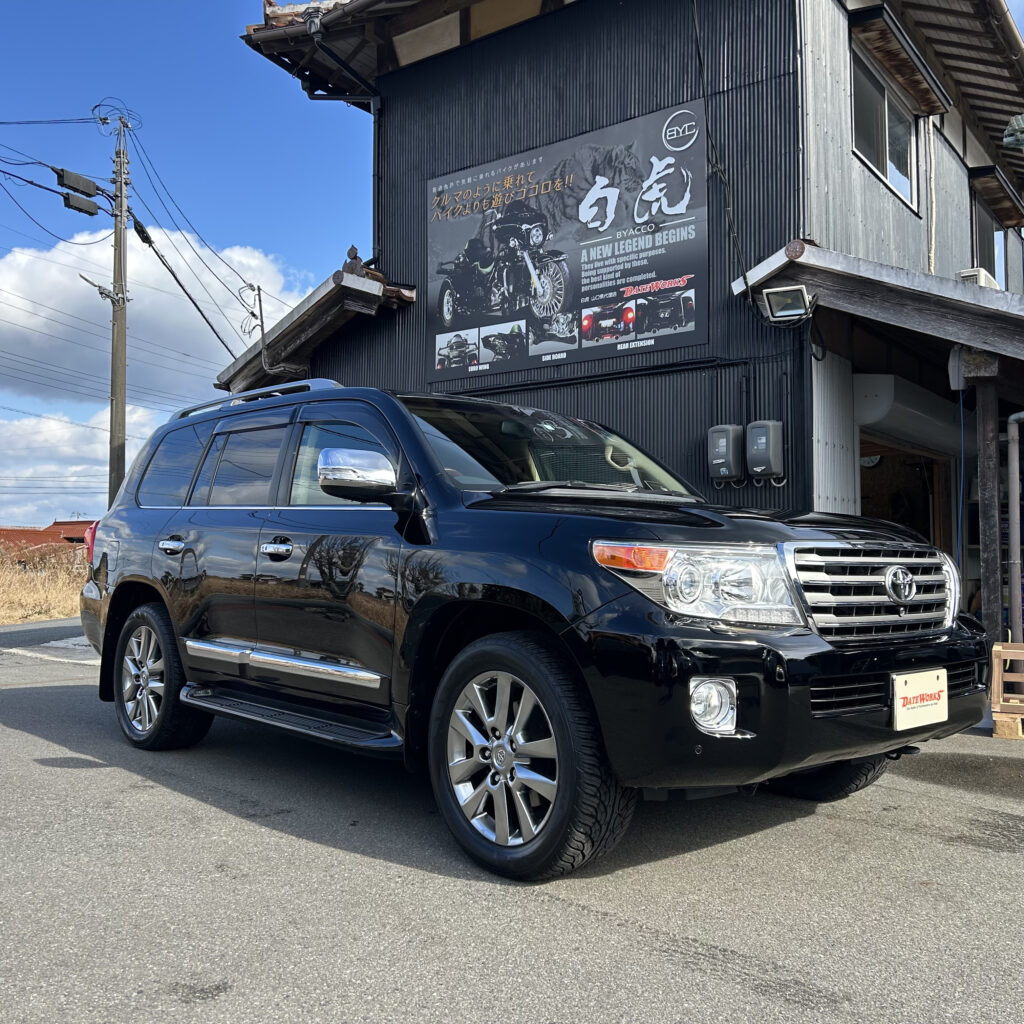 【施工事例紹介】ランドクルーザー200系｜中古車探しからコーティング・盗難対策までトータルサポート！ イメージ
